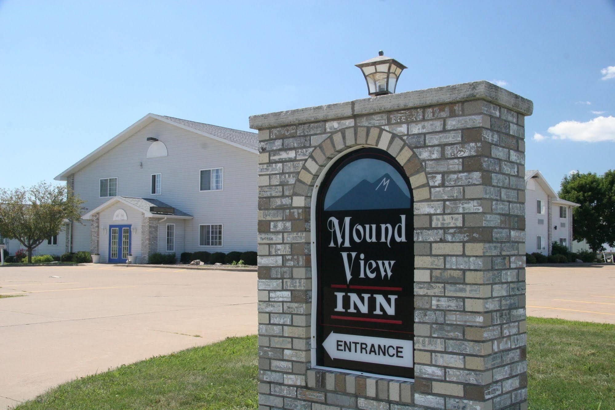 Cobblestone Inn & Suites - Platteville Exterior photo